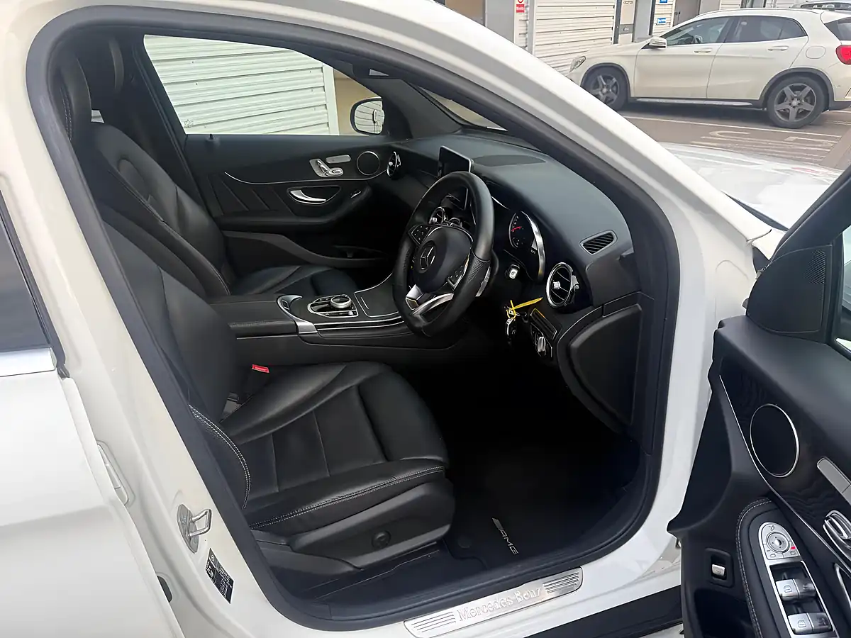 Used 2017 Mercedes-Benz Glc AMG Line (premium) White - Interior and Exterior details 10