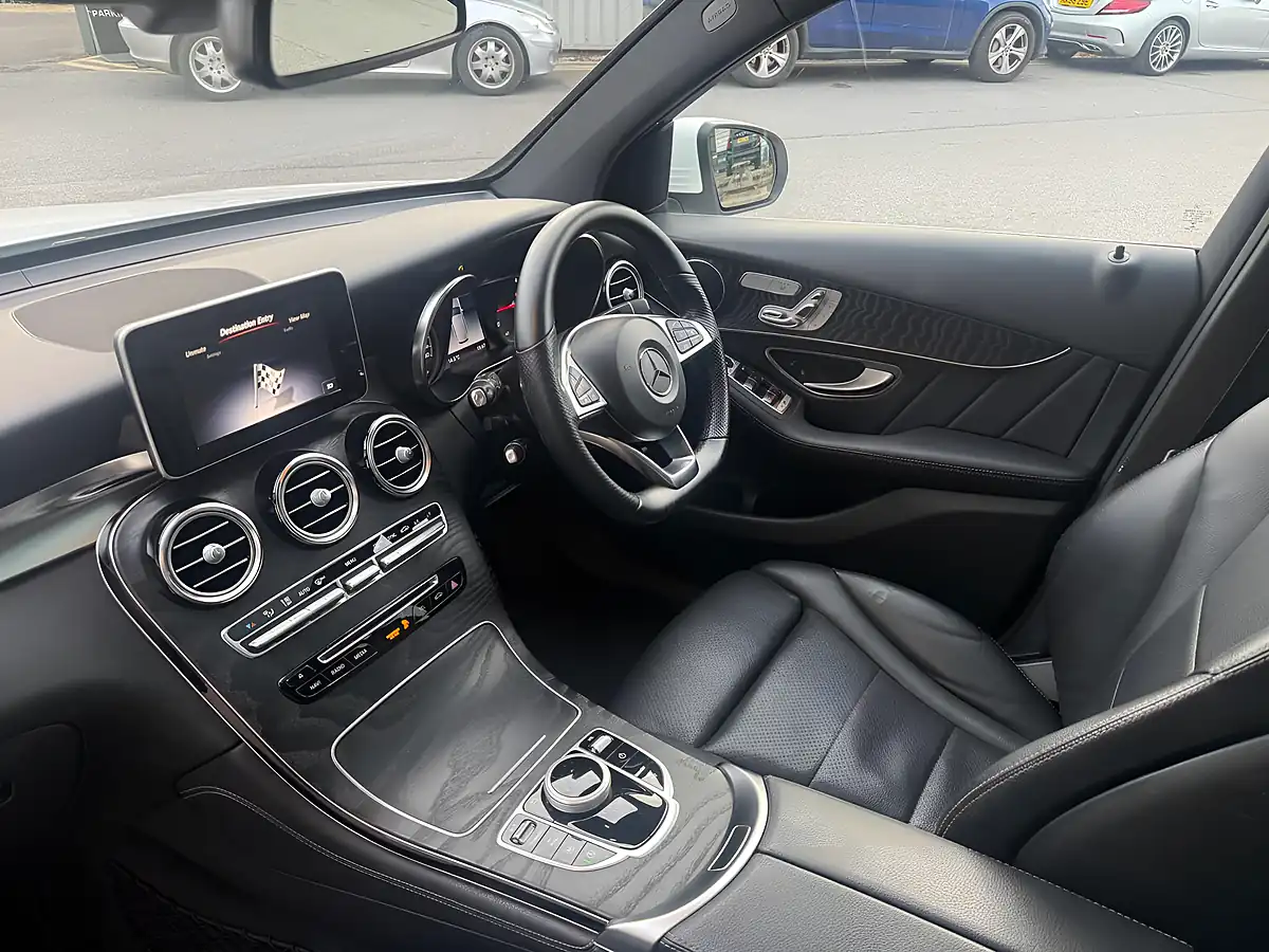 Used 2017 Mercedes-Benz Glc AMG Line (premium) White - Interior and Exterior details 19