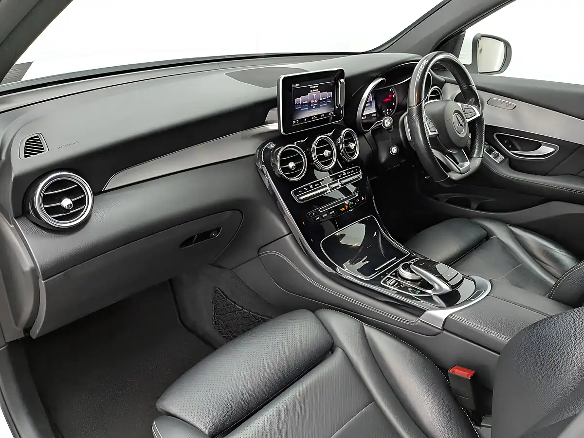 Used 2017 Mercedes-Benz Glc AMG Line White - Interior and Exterior details 16