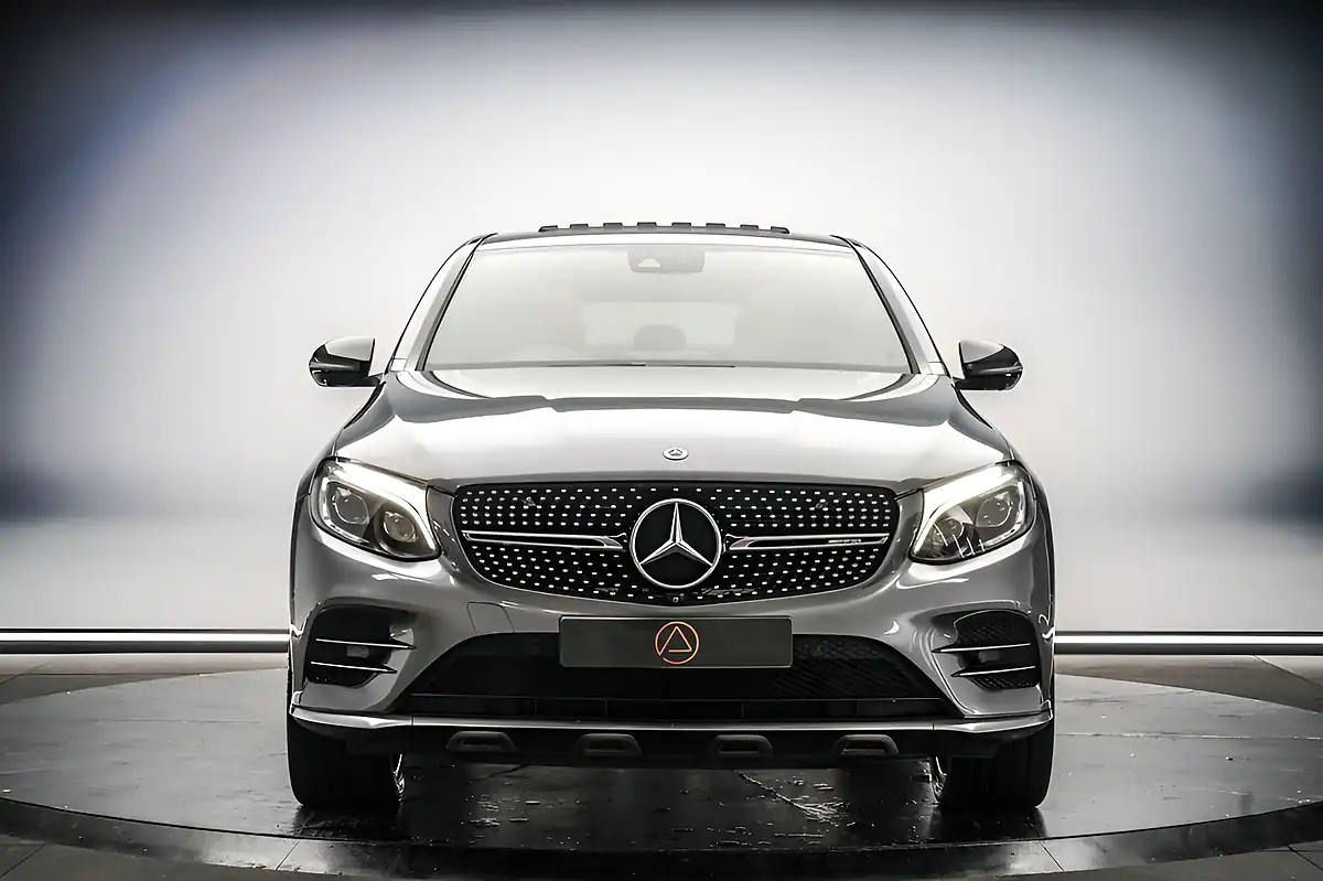 Used 2017 Mercedes-Benz Glc Premium Plus Grey - Interior and Exterior details 10
