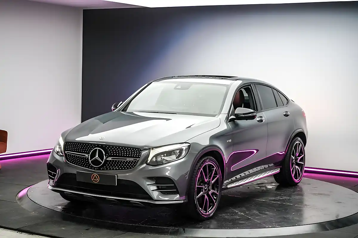 Used 2017 Mercedes-Benz Glc Premium Plus Grey - Interior and Exterior details 14