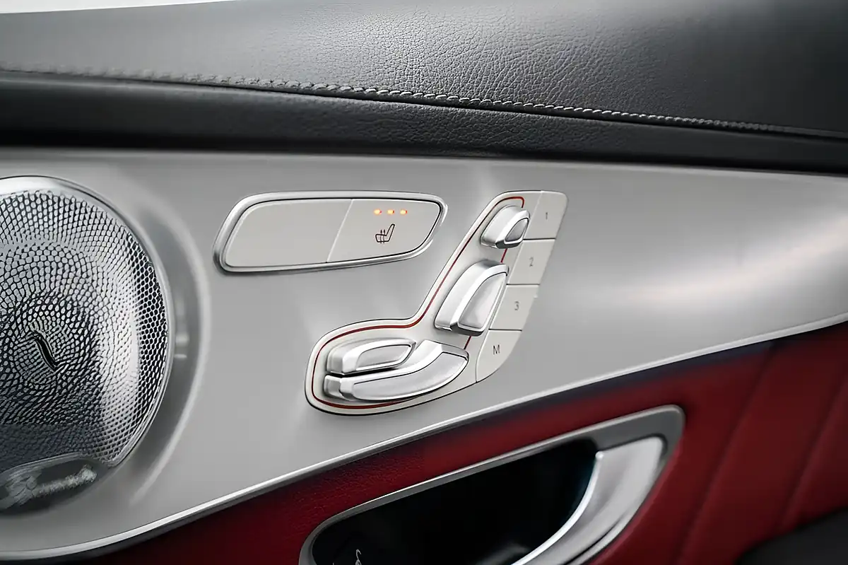 Used 2017 Mercedes-Benz Glc Premium Plus Grey - Interior and Exterior details 17
