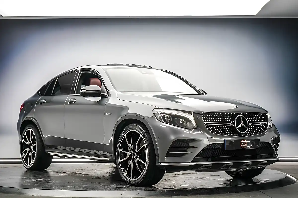 Used 2017 Mercedes-Benz Glc Premium Plus Grey - Interior and Exterior details 6
