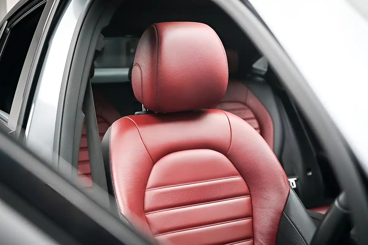 Used 2017 Mercedes-Benz Glc Premium Plus Grey - Interior and Exterior details 8