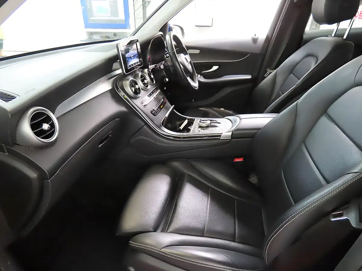 Used 2017 Mercedes-Benz Glc Sport Blue - Interior and Exterior details 9
