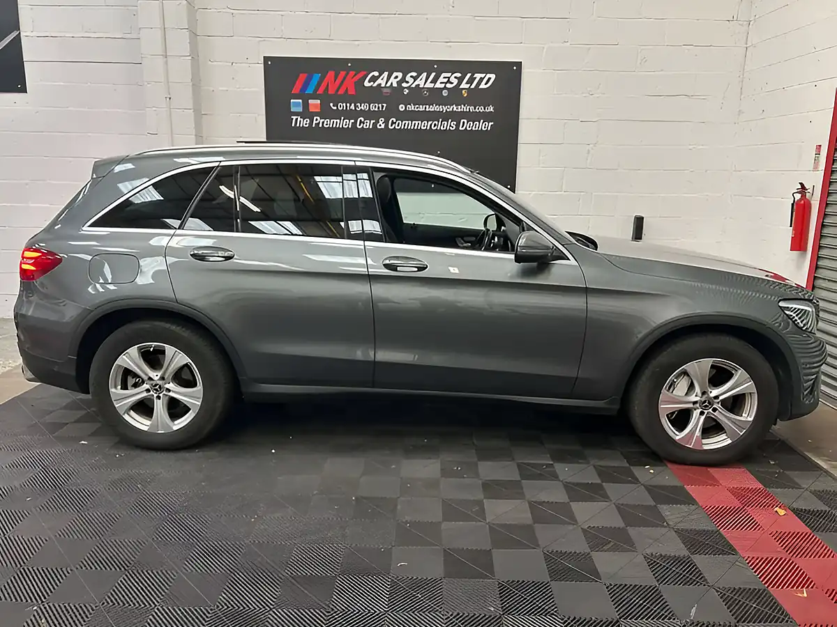 Used 2017 Mercedes-Benz Glc Sport (premium Plus) Grey - Interior and Exterior details 5