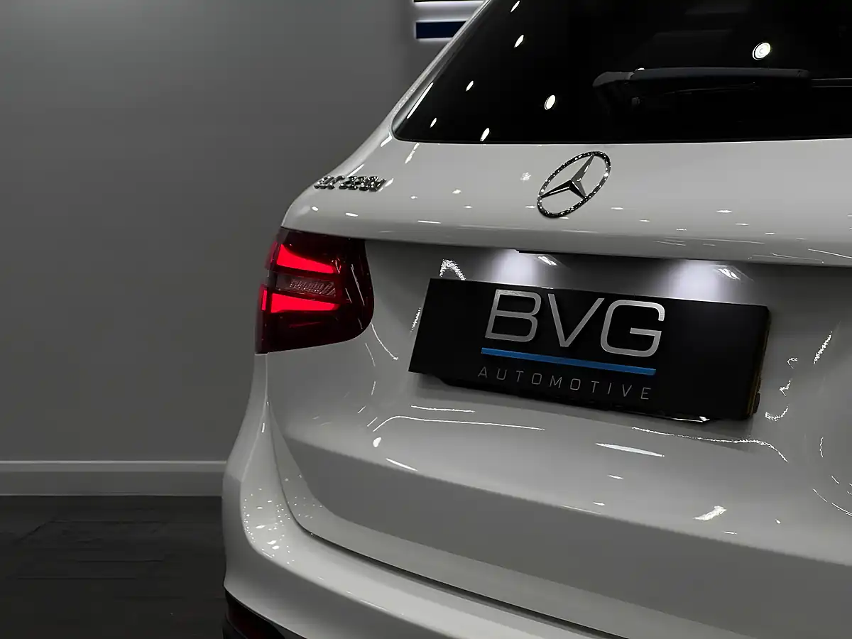 Used 2017 Mercedes-Benz Glc Sport Premium White - Interior and Exterior details 11