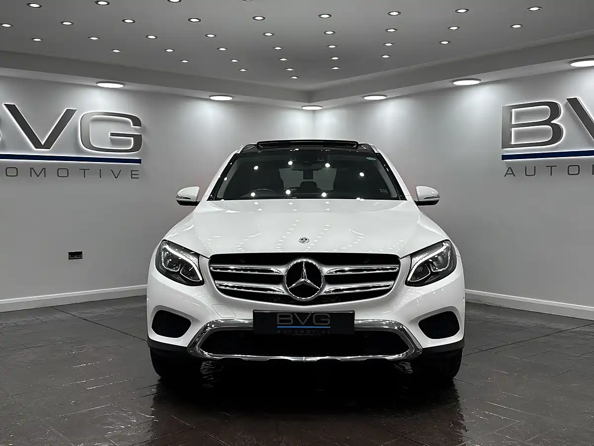 Used 2017 Mercedes-Benz Glc Sport Premium White - Interior and Exterior details 4