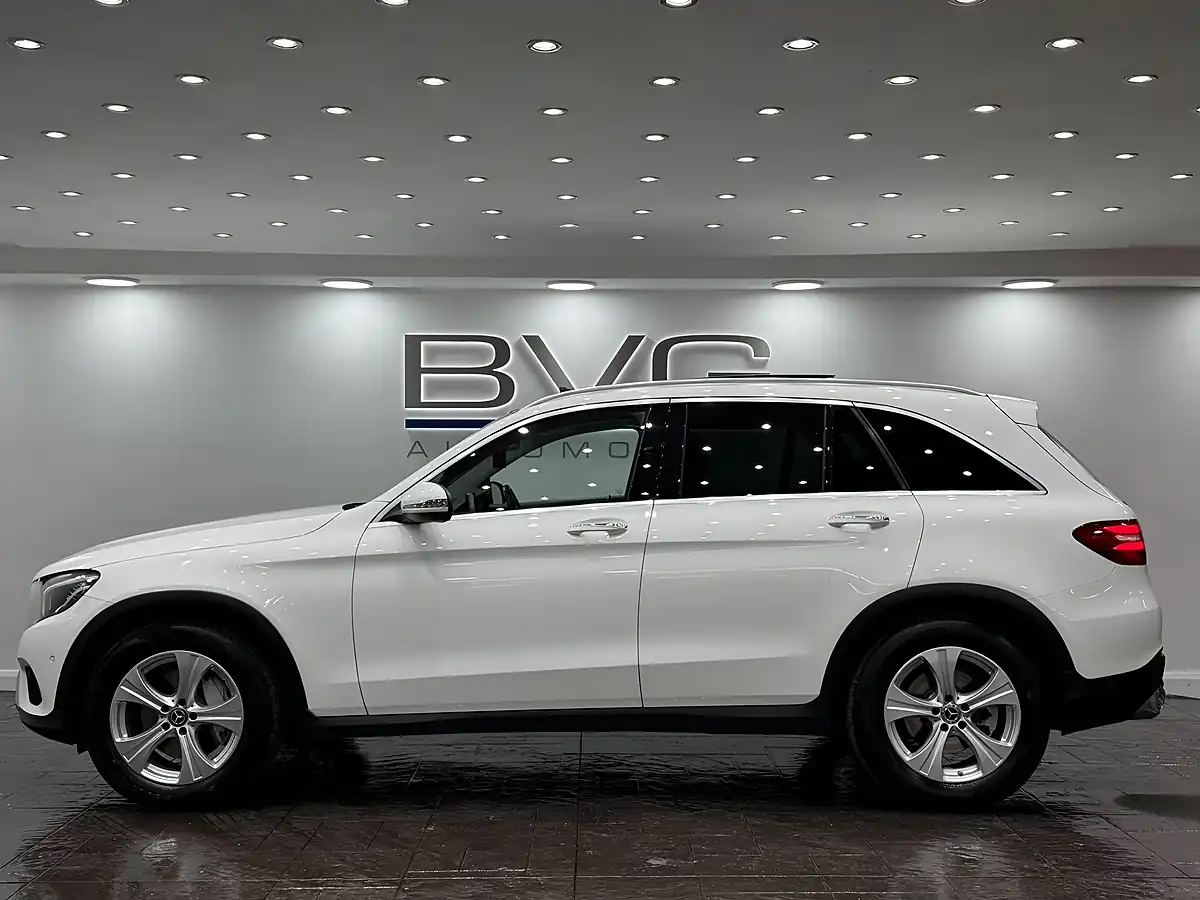 Used 2017 Mercedes-Benz Glc Sport Premium White - Interior and Exterior details 8