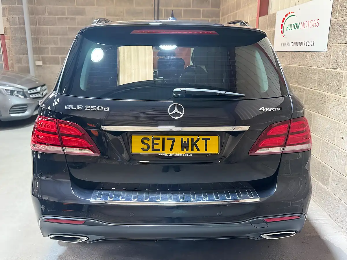 Used 2017 Mercedes-Benz Gle AMG Line Premium Plus Black - Interior and Exterior details 3