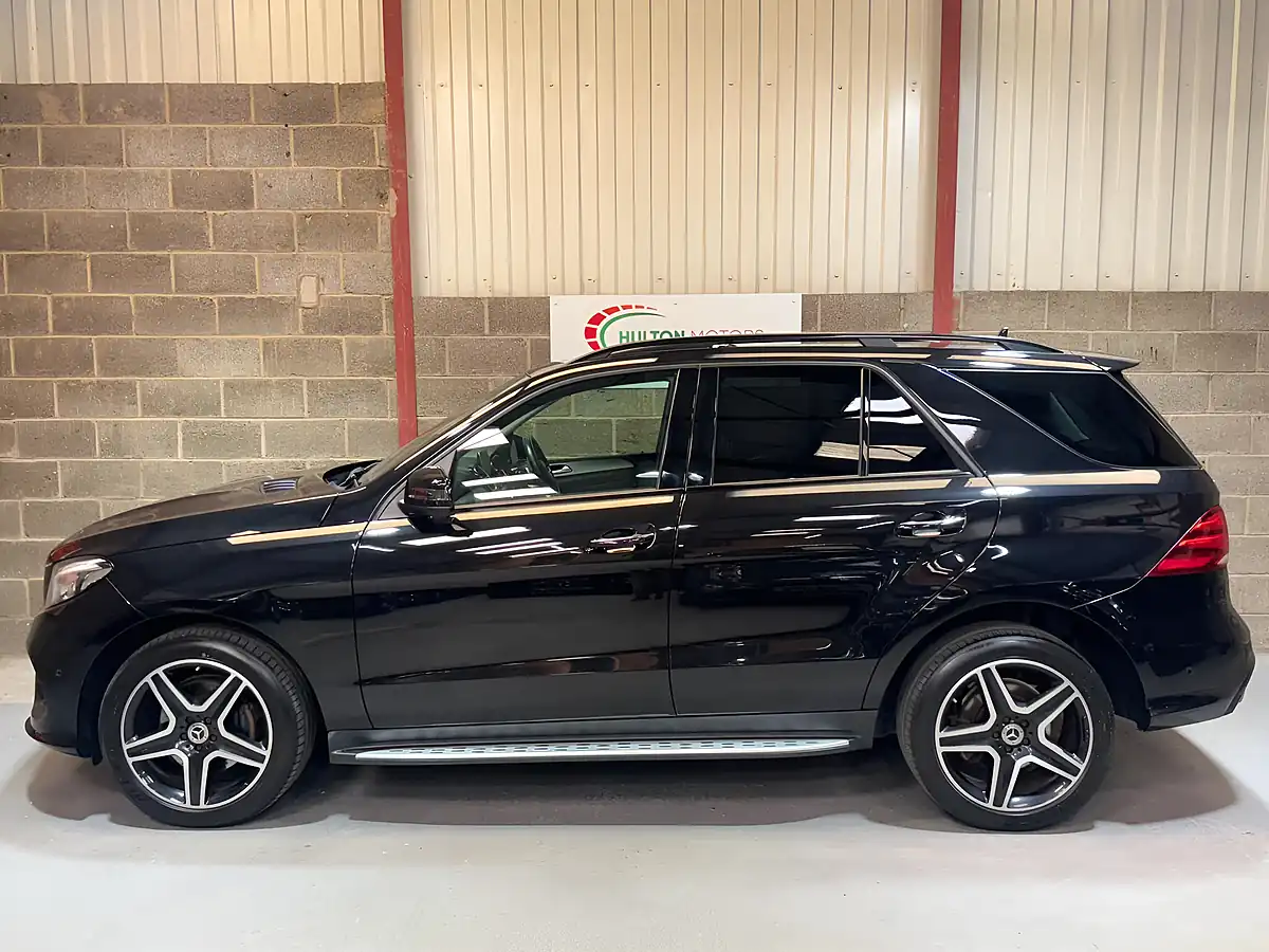 Used 2017 Mercedes-Benz Gle AMG Line Premium Plus Black - Interior and Exterior details 6