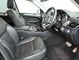 Used 2017 Mercedes-Benz Gle AMG Line Premium Plus Black - Interior and Exterior details 8