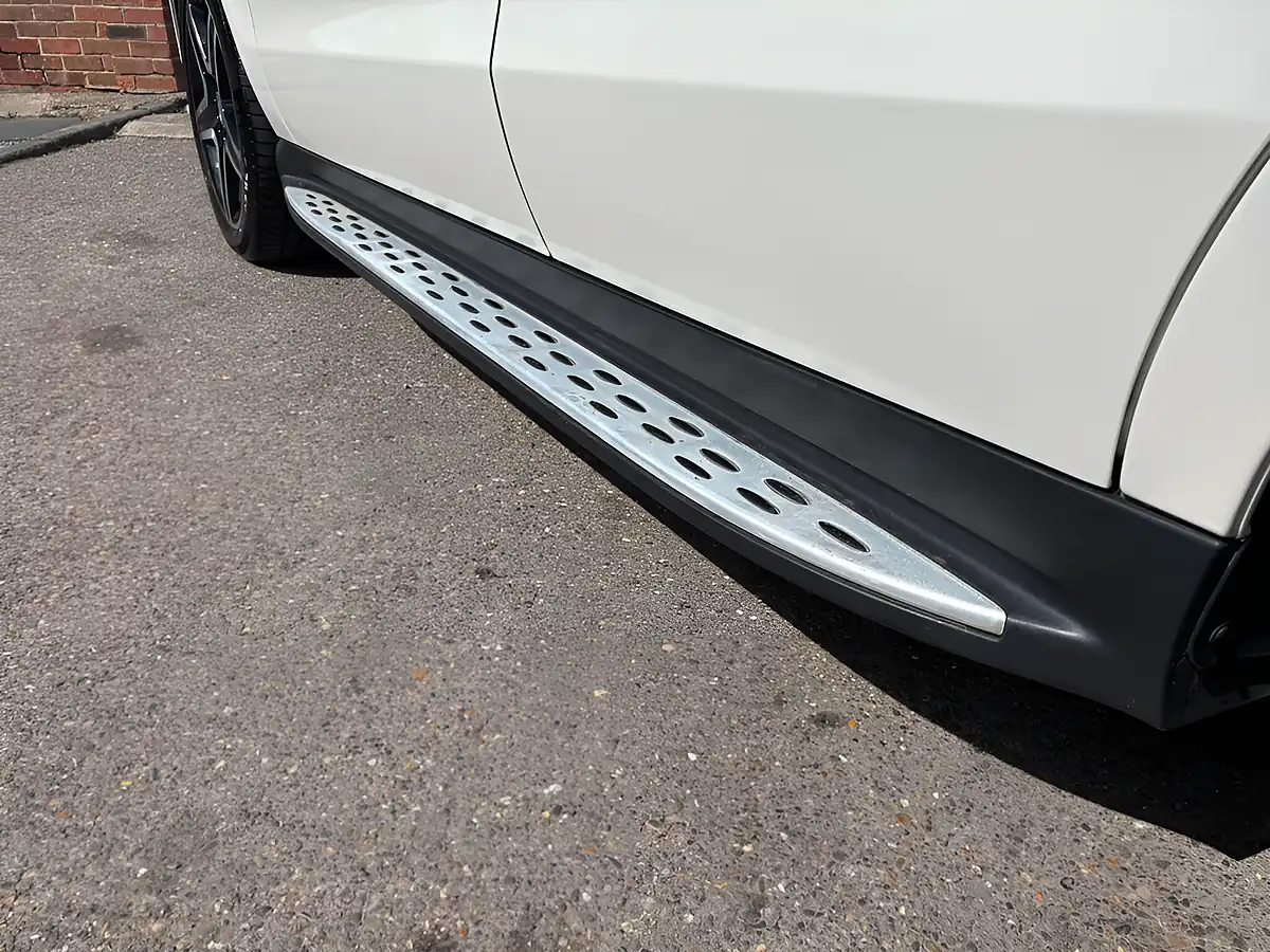 Used 2017 Mercedes-Benz Gle AMG Line (premium Plus) White - Interior and Exterior details 11