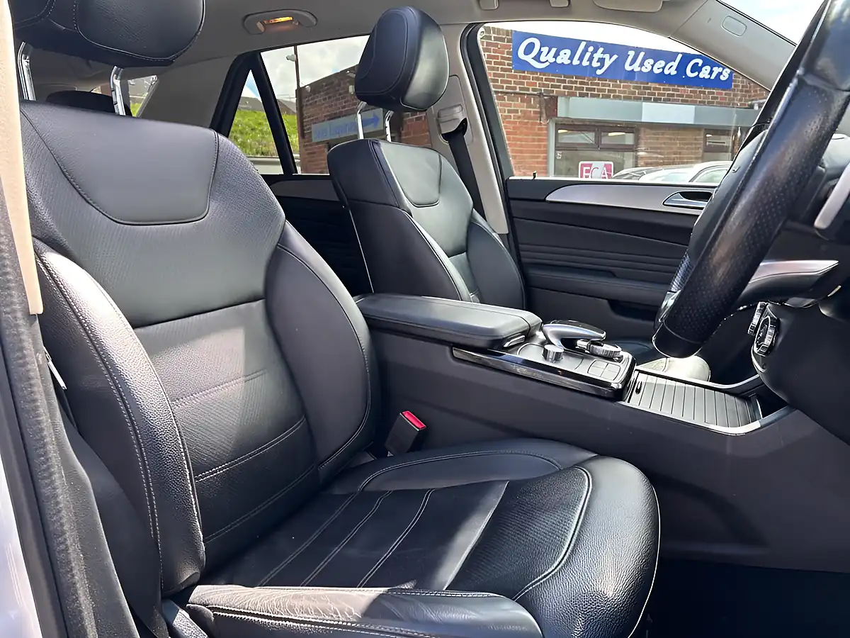Used 2017 Mercedes-Benz Gle AMG Line (premium Plus) White - Interior and Exterior details 15