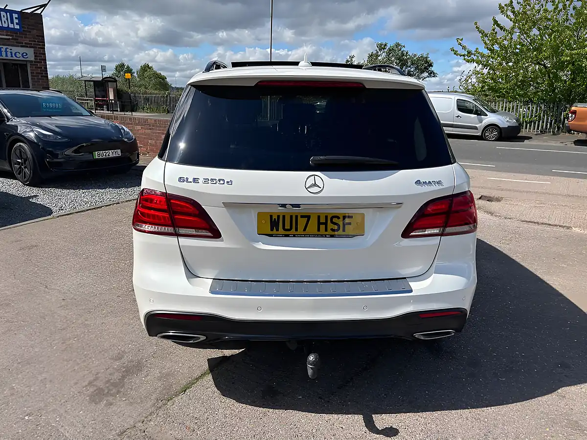 Used 2017 Mercedes-Benz Gle AMG Line (premium Plus) White - Interior and Exterior details 9