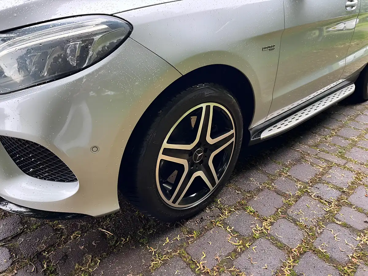 Used 2017 Mercedes-Benz Gle AMG (premium) Silver - Interior and Exterior details 12