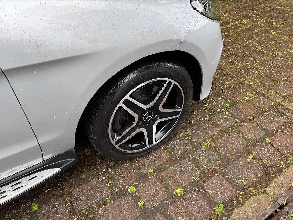 Used 2017 Mercedes-Benz Gle AMG (premium) Silver - Interior and Exterior details 15