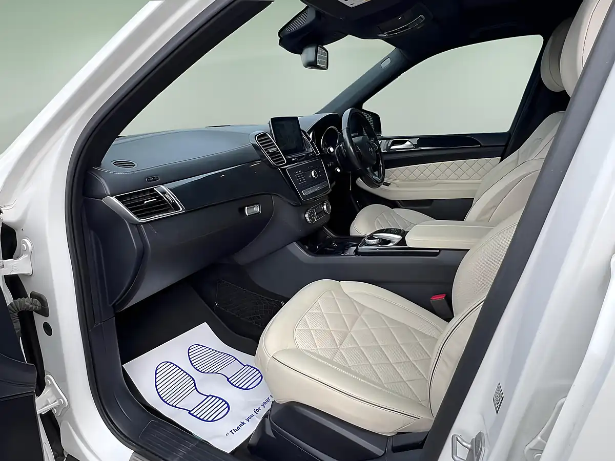 Used 2017 Mercedes-Benz Gle Designo Line White - Interior and Exterior details 18