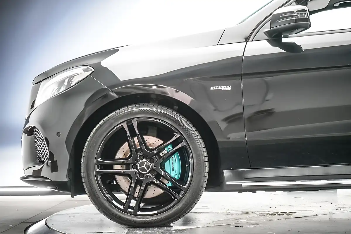 Used 2017 Mercedes-Benz Gle Premium Plus Black - Interior and Exterior details 11