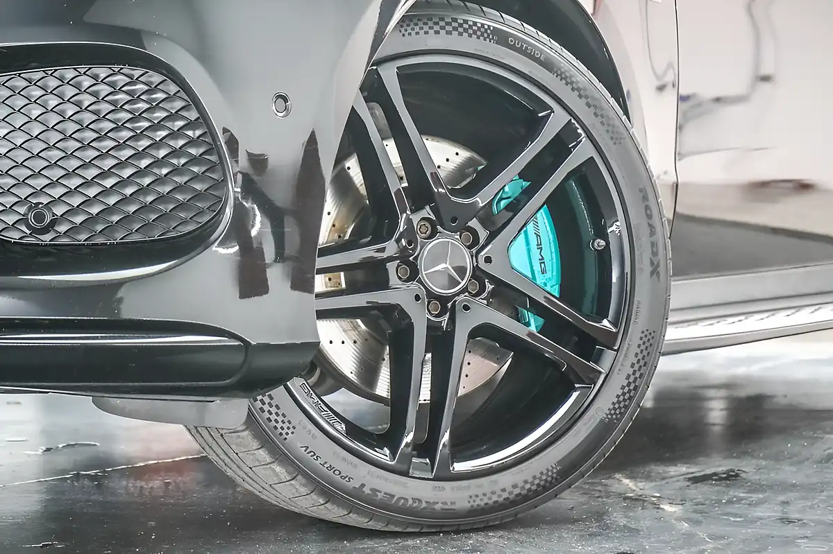 Used 2017 Mercedes-Benz Gle Premium Plus Black - Interior and Exterior details 2