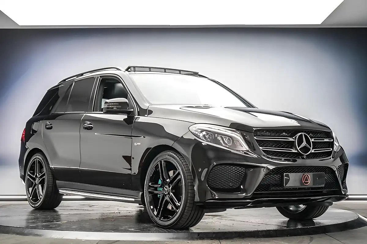 Used 2017 Mercedes-Benz Gle Premium Plus Black - Interior and Exterior details 5