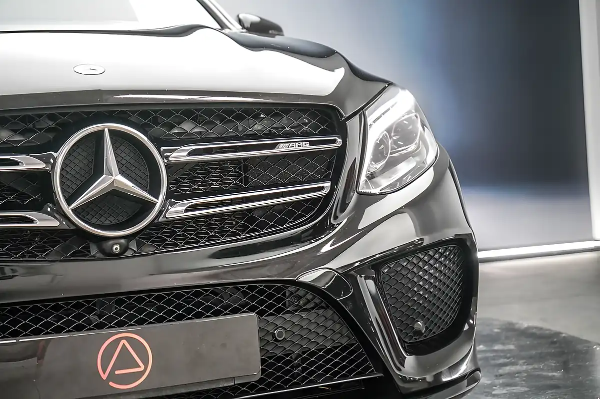 Used 2017 Mercedes-Benz Gle Premium Plus Black - Interior and Exterior details 8