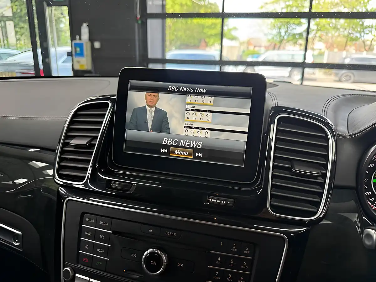 Used 2017 Mercedes-Benz Gle S (premium) White - Interior and Exterior details 5