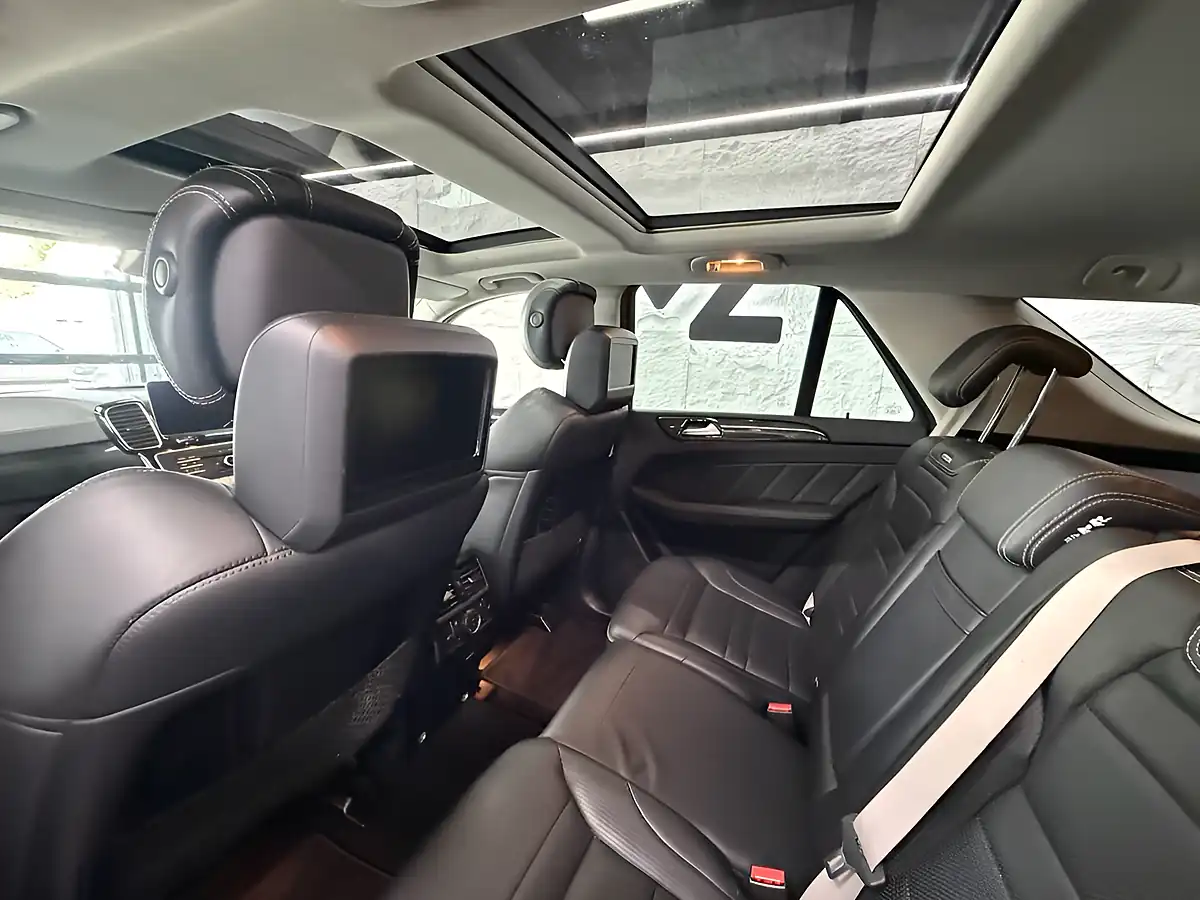 Used 2017 Mercedes-Benz Gle S (premium) White - Interior and Exterior details 7