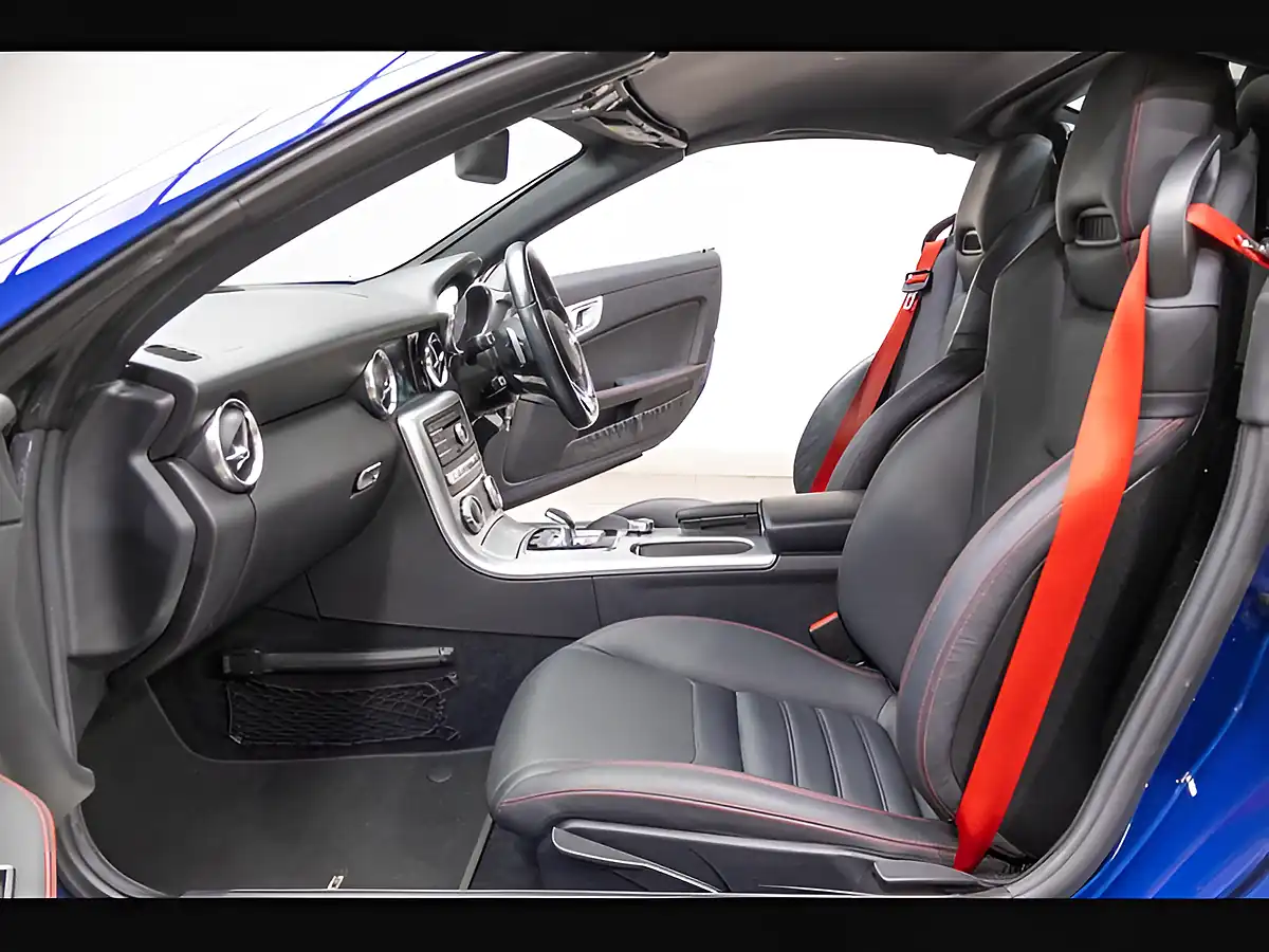 Used 2017 Mercedes-Benz Slc AMG Line Blue - Interior and Exterior details 16