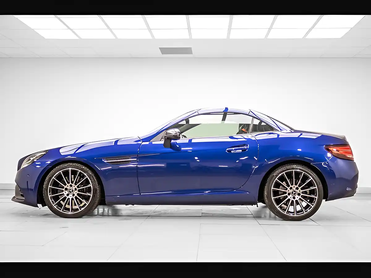 Used 2017 Mercedes-Benz Slc AMG Line Blue - Interior and Exterior details 7