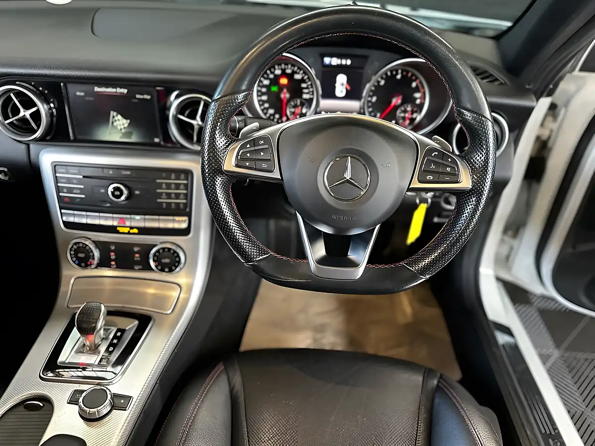 Used 2017 Mercedes-Benz Slc AMG Line Polar White - Interior and Exterior details 5
