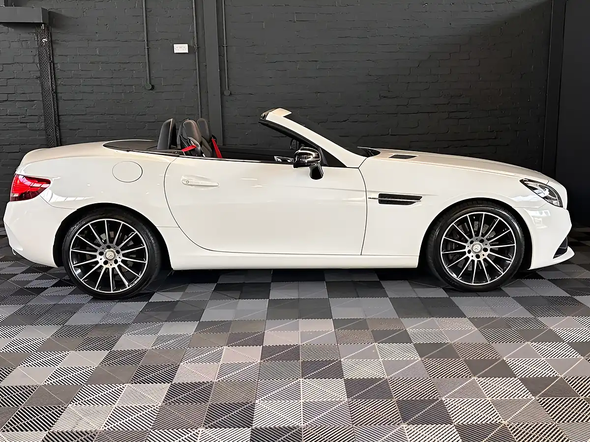 Used 2017 Mercedes-Benz Slc AMG Line Polar White - Interior and Exterior details 7