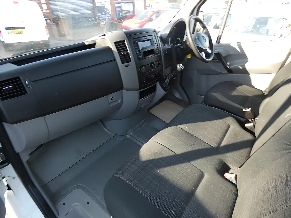 Used 2017 Mercedes-Benz Sprinter 314 White - Interior and Exterior details 18