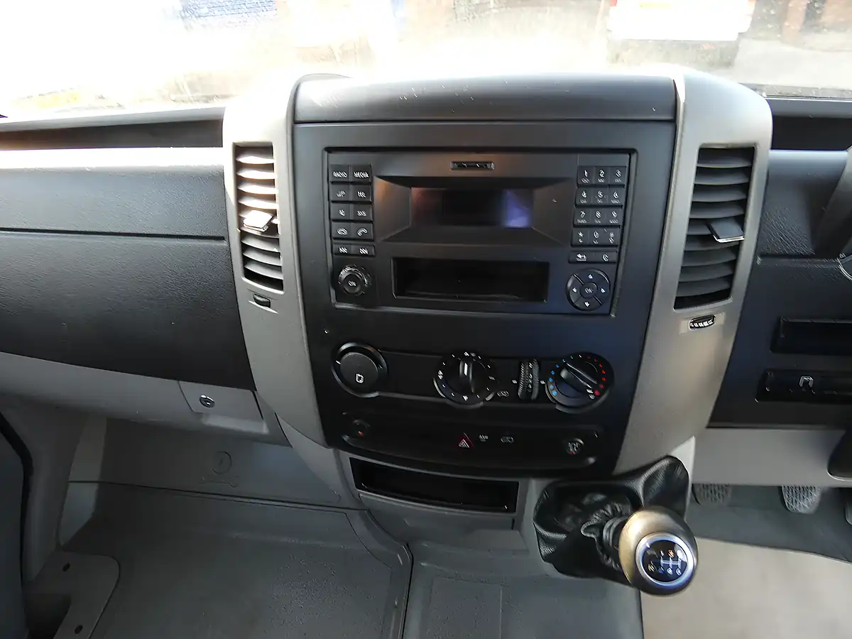 Used 2017 Mercedes-Benz Sprinter 314 White - Interior and Exterior details 8