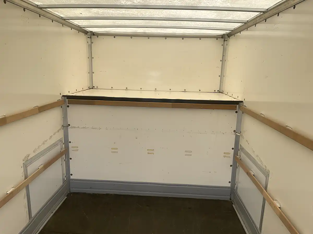Used 2017 Mercedes-Benz Sprinter Luton 20ft Box White - Interior and Exterior details 11
