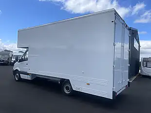 Used 2017 Mercedes-Benz Sprinter Luton 20ft Box White - Interior and Exterior details 4