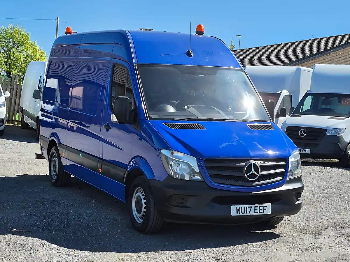 Used 2017 Mercedes-Benz Sprinter Mwb Blue - Interior and Exterior details 2