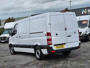 Used 2017 Mercedes-Benz Sprinter Mwb Low Roof White - Interior and Exterior details 7