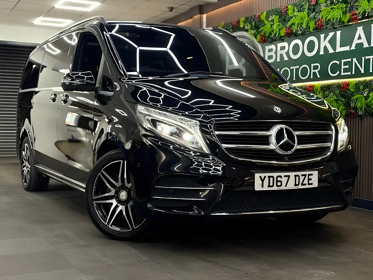 Used 2017 Mercedes-Benz V-Class AMG Line Lwb Black - Front View