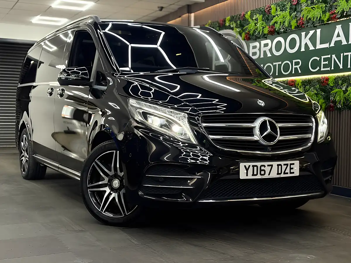 Used 2017 Mercedes-Benz V-Class AMG Line Lwb Black - Front View