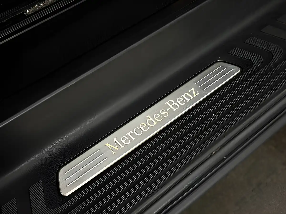 Used 2017 Mercedes-Benz V-Class AMG Line Lwb Black - Interior and Exterior details 13