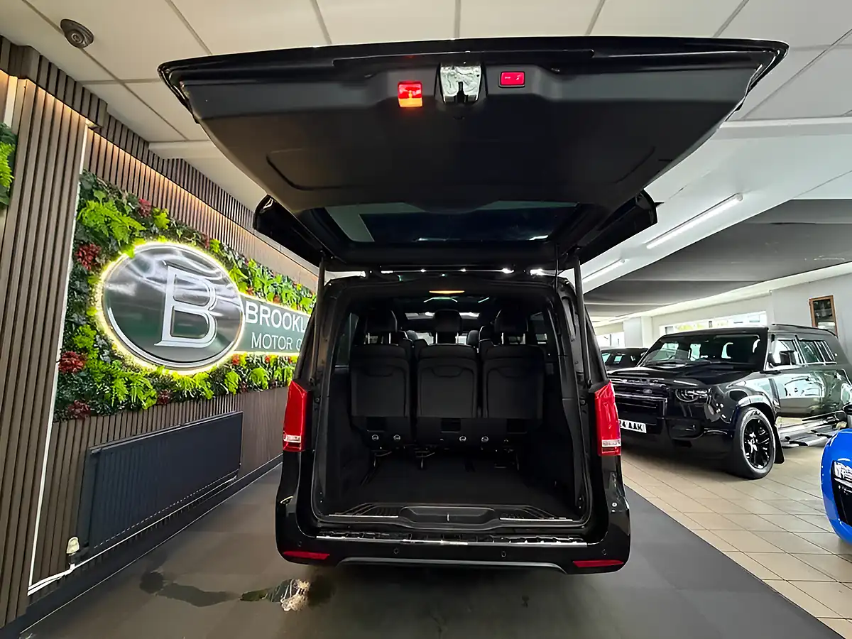 Used 2017 Mercedes-Benz V-Class AMG Line Lwb Black - Interior and Exterior details 6