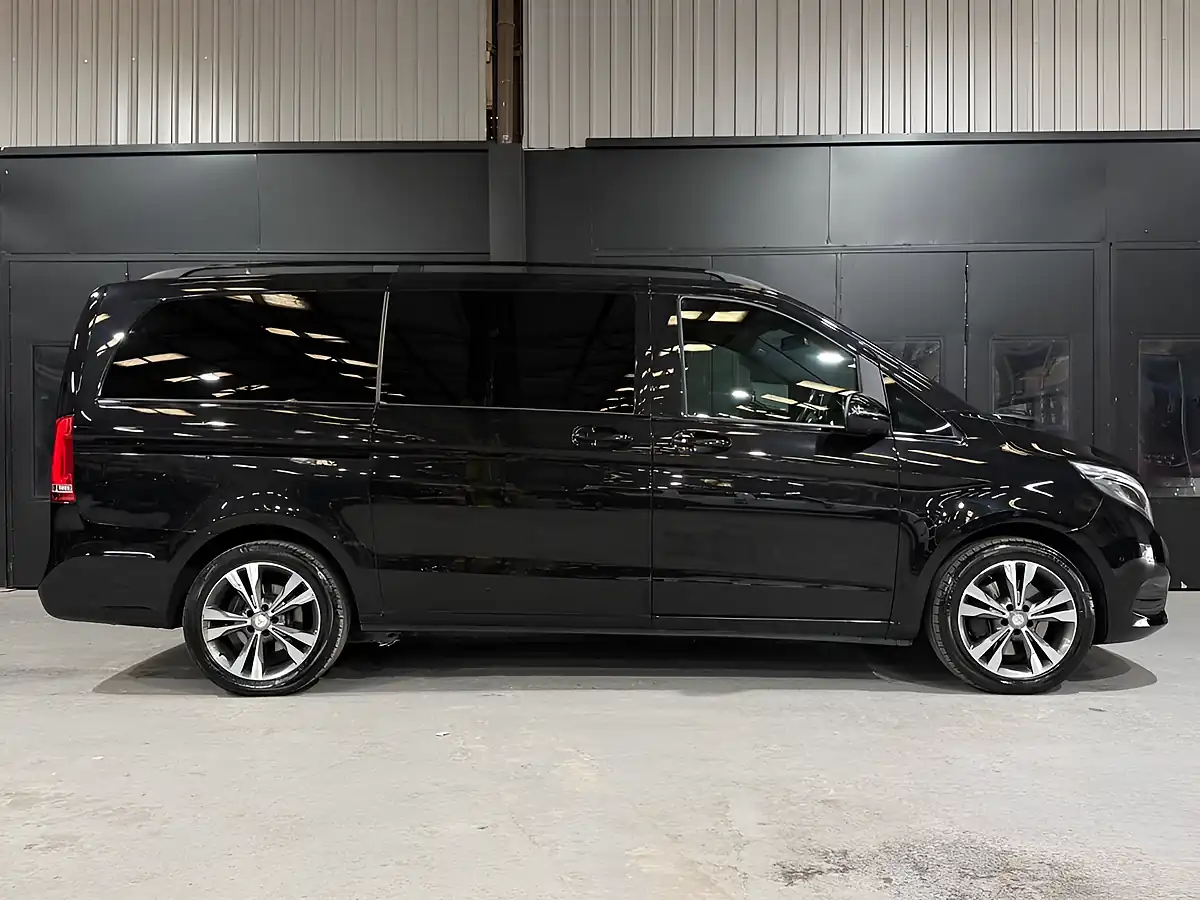 Used 2017 Mercedes-Benz V-Class Sport Black - Interior and Exterior details 3