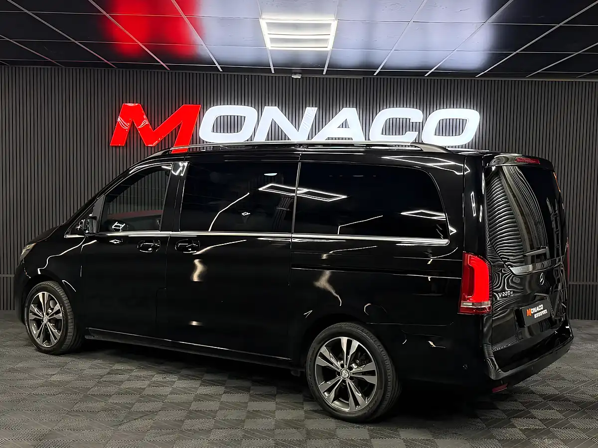 Used 2017 Mercedes-Benz V Class Sport Black - Interior and Exterior details 4