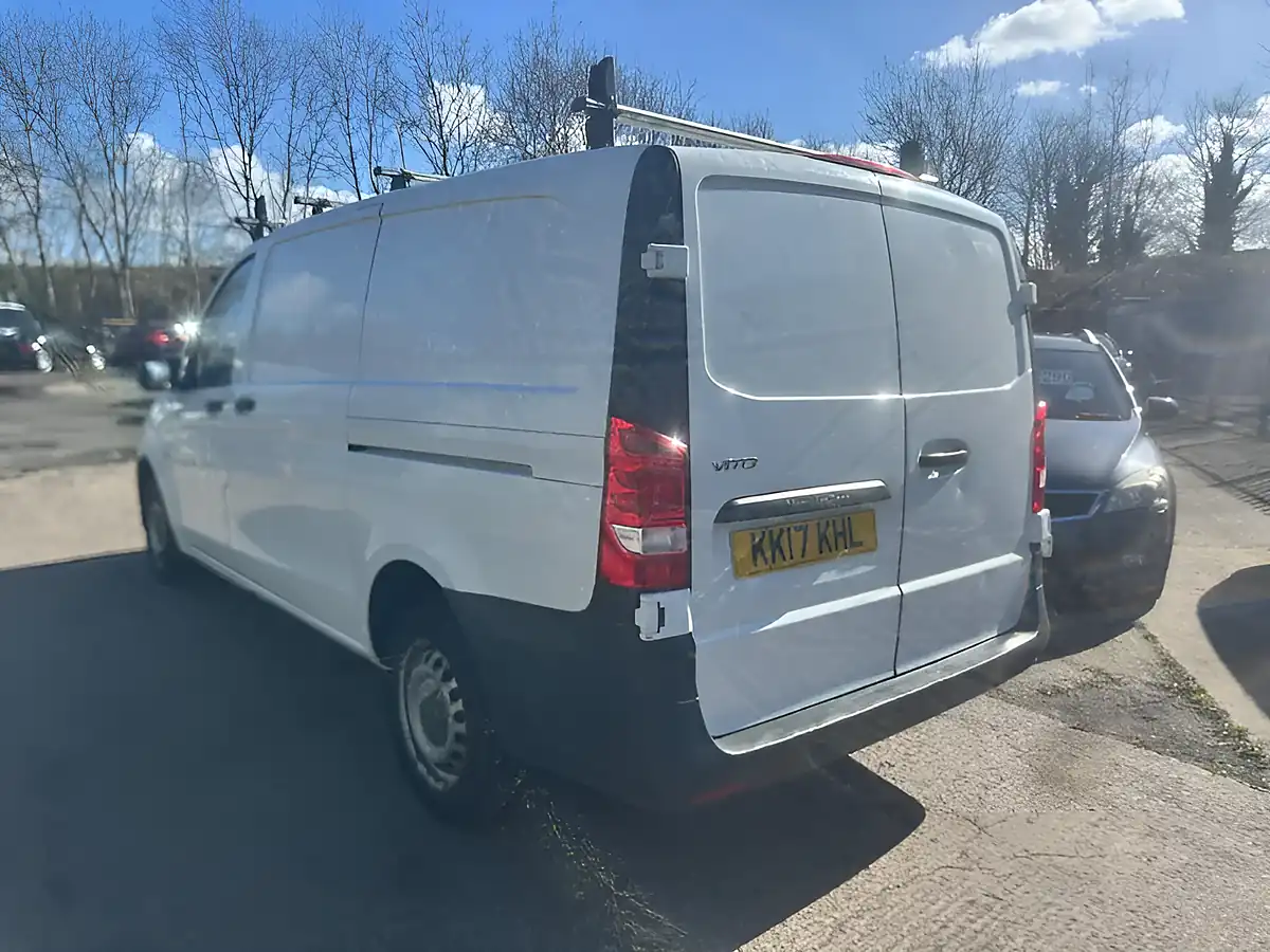 Used 2017 Mercedes-Benz Vito L2 White - Interior and Exterior details 6