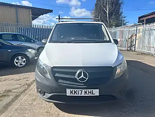 Used 2017 Mercedes-Benz Vito L2 White - Interior and Exterior details 8