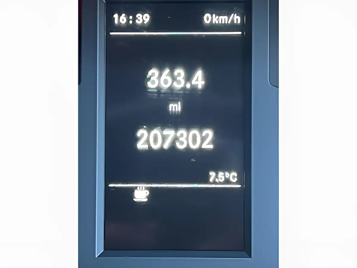Used 2017 Mercedes-Benz Vito L2 White - Interior and Exterior details 16