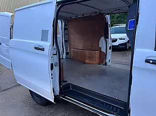 Used 2017 Mercedes-Benz Vito L2 White - Interior and Exterior details 18