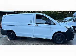Used 2017 Mercedes-Benz Vito L2 White - Interior and Exterior details 4