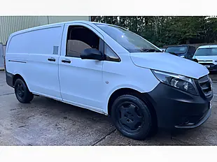 Used 2017 Mercedes-Benz Vito L2 White - Interior and Exterior details 5